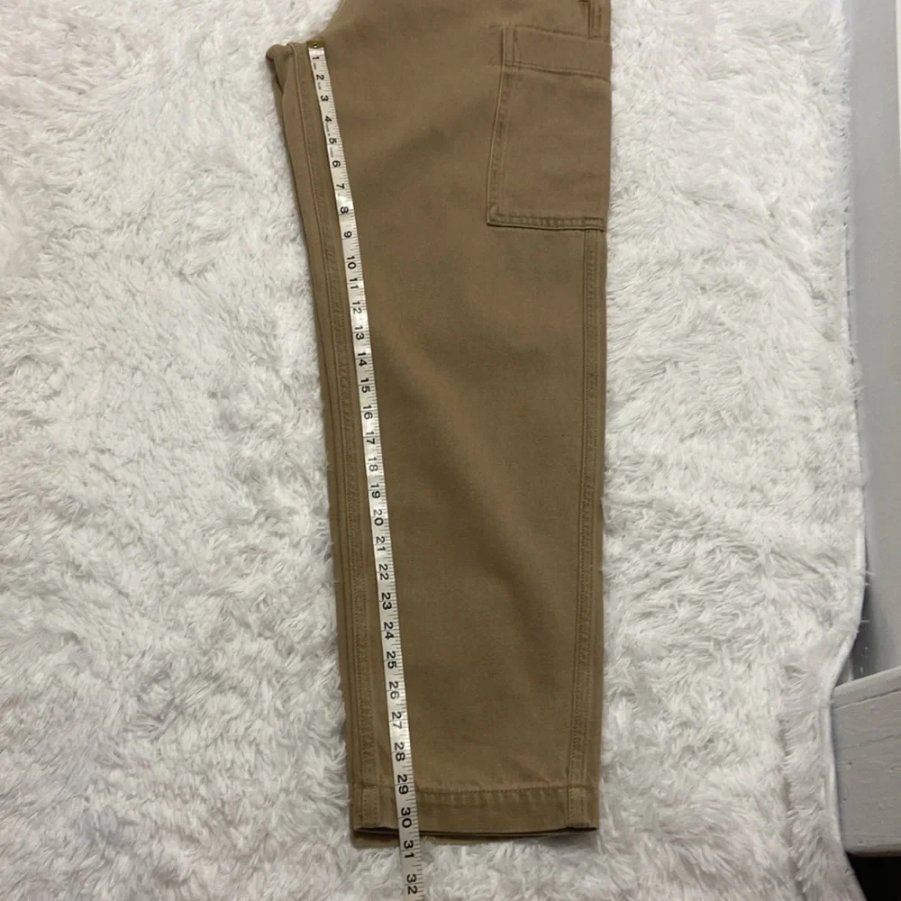 COS color tan